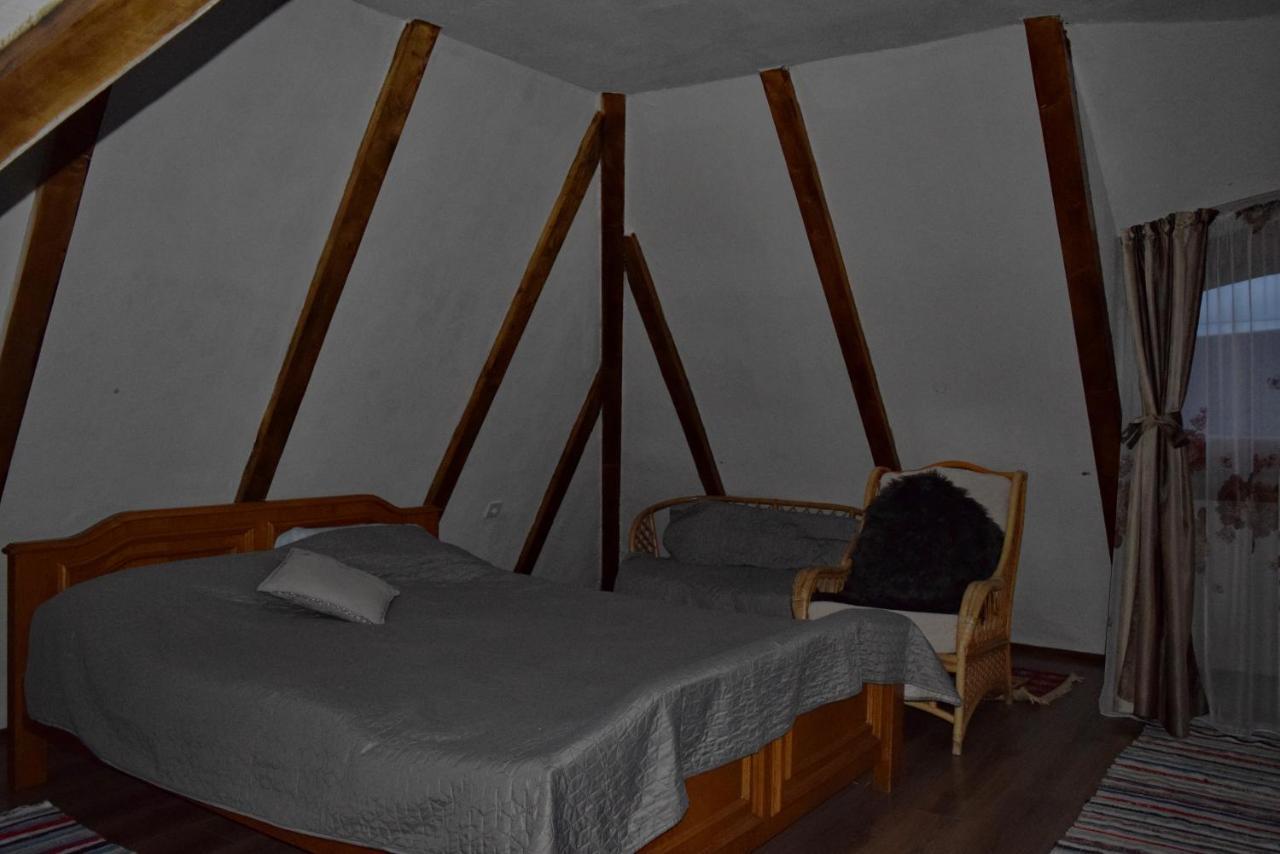 Villa Casutele Bunicii Ocna Şugatag Esterno foto