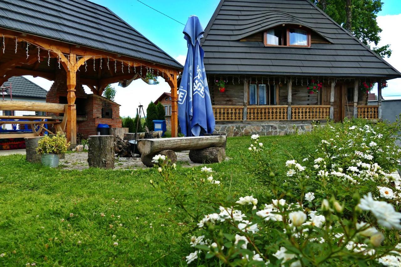 Villa Casutele Bunicii Ocna Şugatag Esterno foto