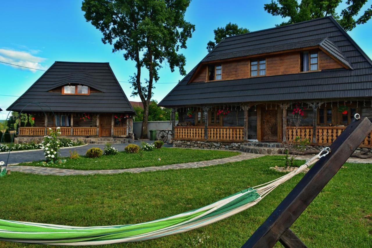 Villa Casutele Bunicii Ocna Şugatag Esterno foto
